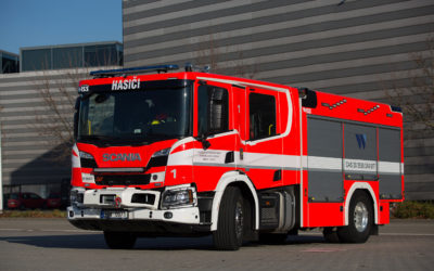 Jihomoravští hasiči cvičí v brněnských kolektorech. S dýchacími přístroji musejí zdolat 30metrové žebříky